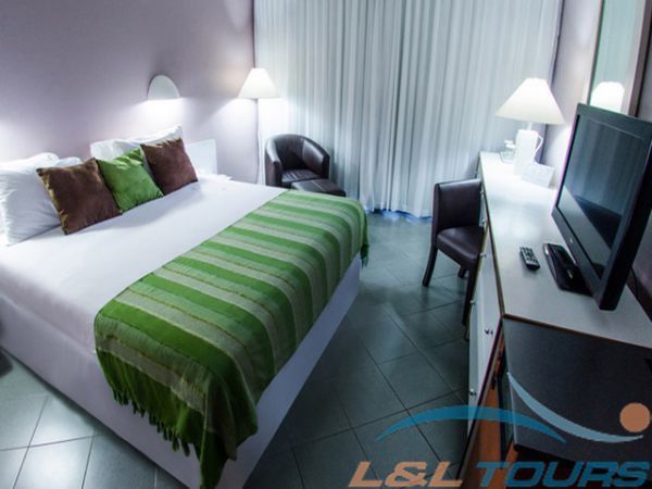 Hotel Paseo De Las Mercedes Каракас Экстерьер фото