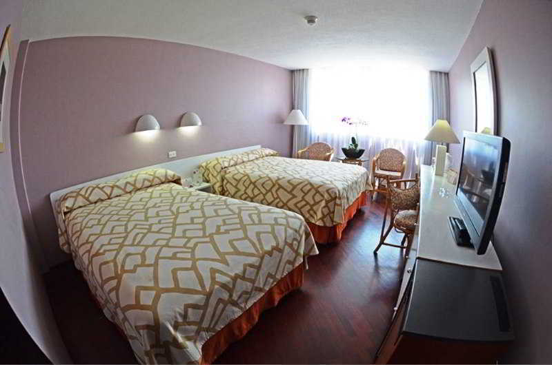 Hotel Paseo De Las Mercedes Каракас Экстерьер фото
